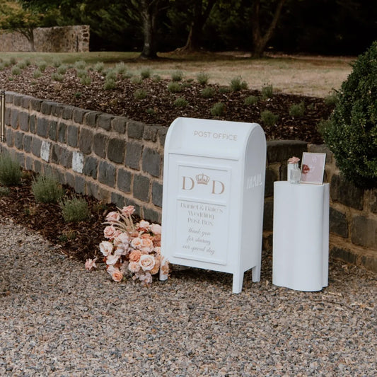 Collapsible Wishing Well – Mailbox Post Box
