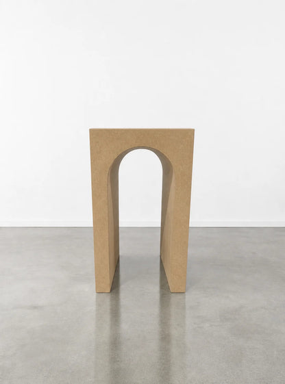 Arched Event Plinth – Modern Display Pedestal