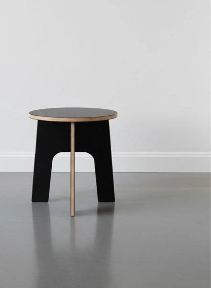 Collapsible Stool – Tool-Free Folding Seat