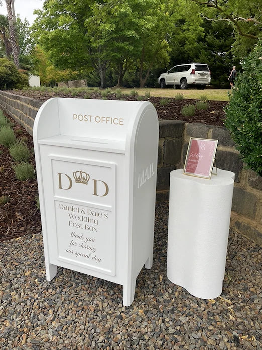 Collapsible Wishing Well – Mailbox Post Box